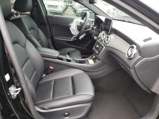 2019 MERCEDES-BENZ GLA 250 - WDCTG4EB8KU002093