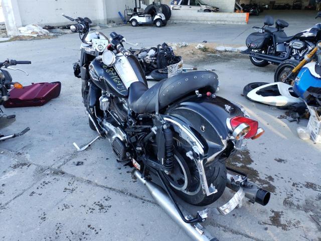 2019 HARLEY-DAVIDSON FLHR 1HD1FBC16KB613331
