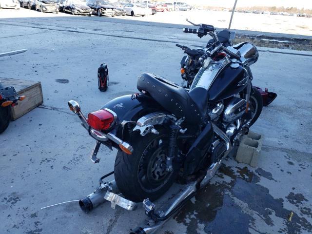 2019 HARLEY-DAVIDSON FLHR 1HD1FBC16KB613331