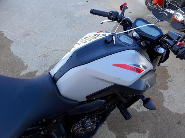 2019 YAMAHA MT07 JYARM27E8KA003732