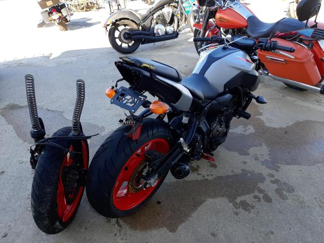 2019 YAMAHA MT07 JYARM27E8KA003732