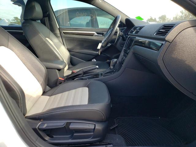 2018 VOLKSWAGEN PASSAT GT 1VWJM7A37JC048859