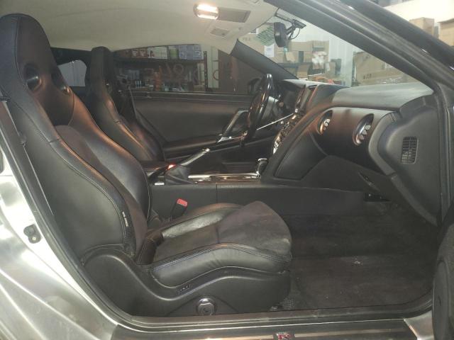2011 NISSAN GT-R BASE JN1AR5EF0BM240006
