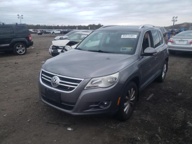 2011 VOLKSWAGEN TIGUAN WVGBV7AX0BW520113