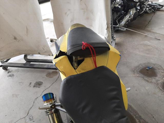 2014 SUZUKI GSX-R600 JS1GN7FA1E2100185