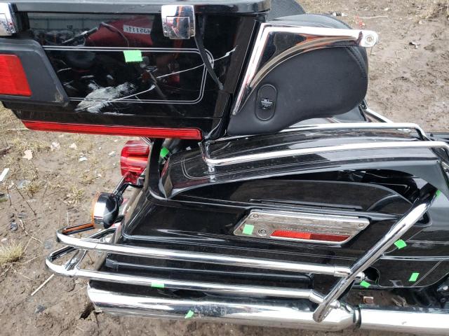 2011 HARLEY-DAVIDSON FLHTCU 1HD1FC415BB670866