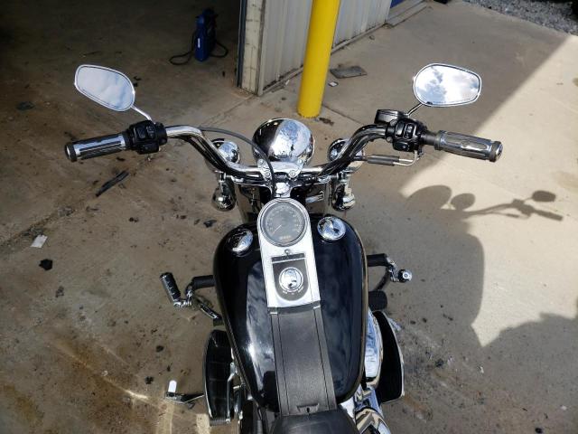2004 HARLEY-DAVIDSON FLSTCI 1HD1BWB164Y026275