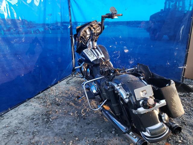 1HD1KEM11BB643073 Harley-Davidson Flhtk 2011. Фото: 2