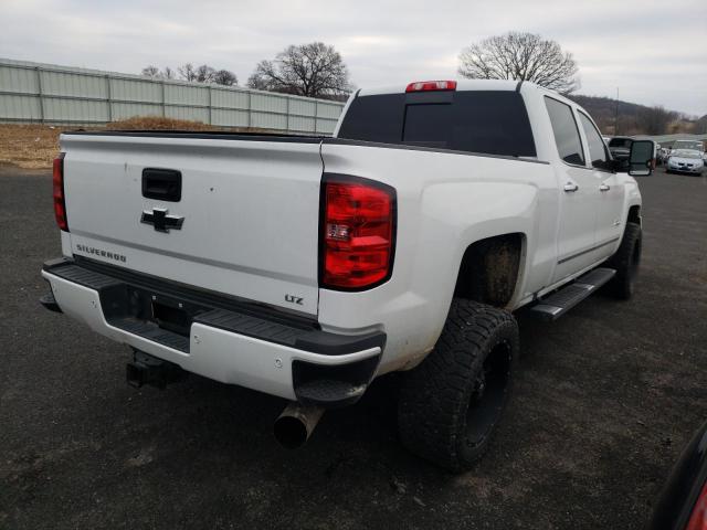 1GC1KWEY3JF105517 Chevrolet Silverado 2018. Фото: 3