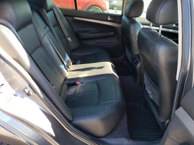 2015 INFINITI Q40 JN1CV6APXFM580391
