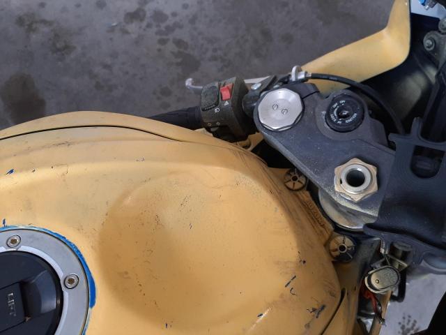 2014 SUZUKI GSX-R600 JS1GN7FA1E2100185