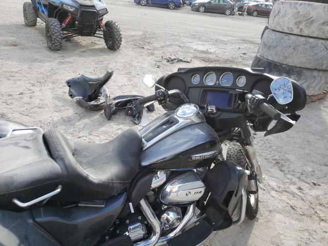 2021 HARLEY-DAVIDSON FLHTCUTG 1HD1MAF19MB856579