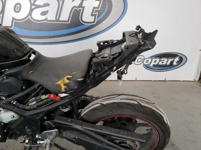 2015 YAMAHA YZFR3 MH3RH06Y0FK009390