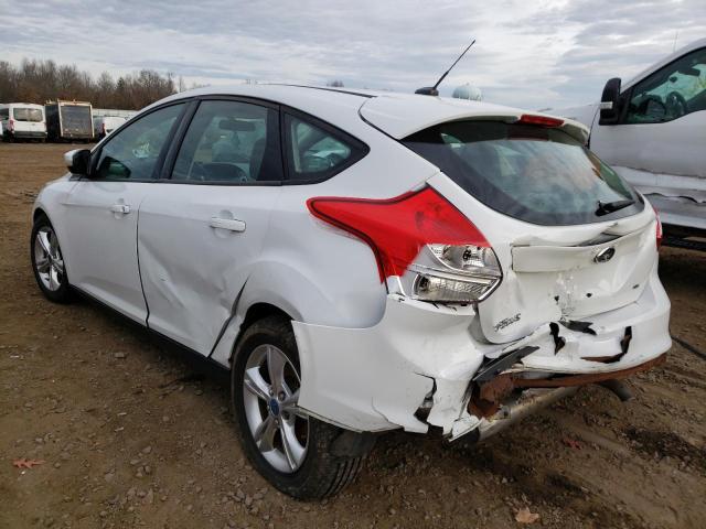 Hatchbacks FORD FOCUS 2012 Biały
