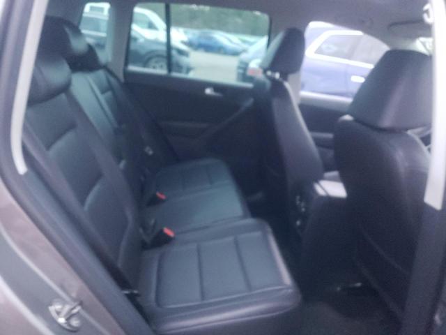 2011 VOLKSWAGEN TIGUAN WVGBV7AX0BW520113