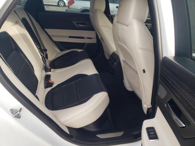 2017 JAGUAR XF S SAJBG4BV2HCY37557