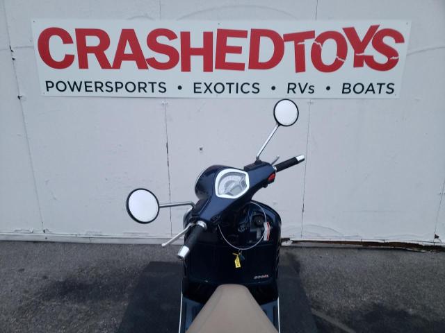 2016 VESPA GTS 300 SU ZAPM459L4G5200505