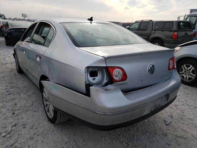 2010 VOLKSWAGEN PASSAT KOM WVWJK7AN2AE169412