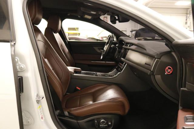 2016 JAGUAR XF S SAJBG4BV9GCY06739