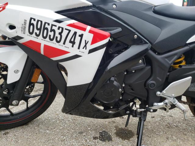 2017 YAMAHA YZFR3 A MH3RH15Y1HK002698