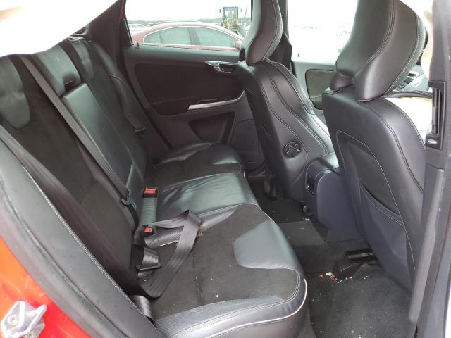 2015 VOLVO XC60 T6 R- YV4902RH1F2585936