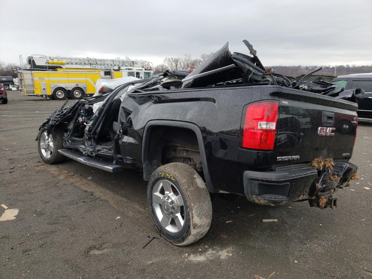 2016 GMC Sierra - Image 3