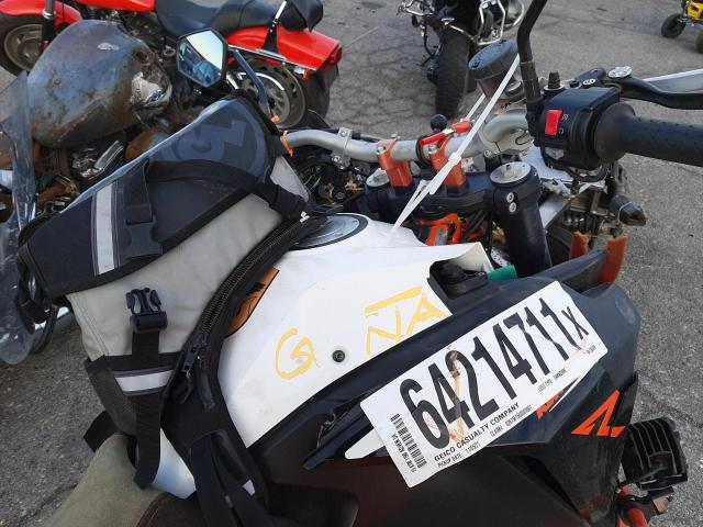 2015 KTM 1190 ADVEN VBKV29406FM930886