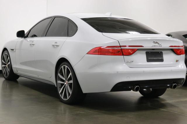 2016 JAGUAR XF S SAJBG4BV9GCY06739