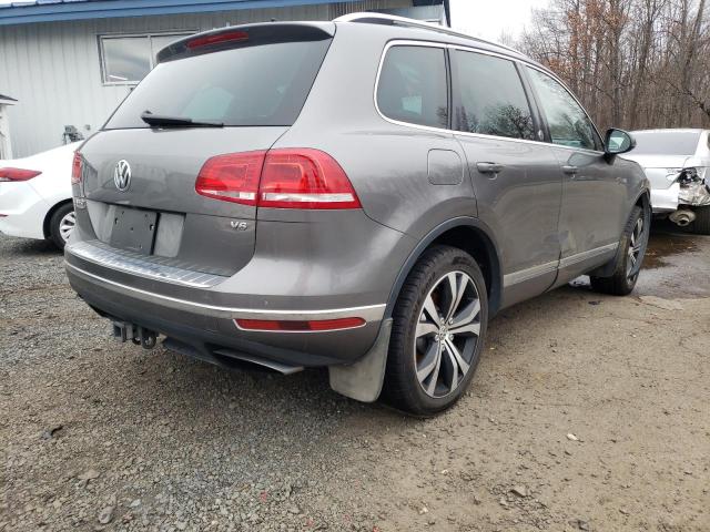 2017 VOLKSWAGEN TOUAREG WO WVGRF7BP6HD002893
