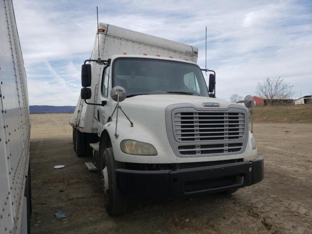 Salvage cars for sale from Copart Chambersburg, PA: 2008 Freightliner M2 112 MED