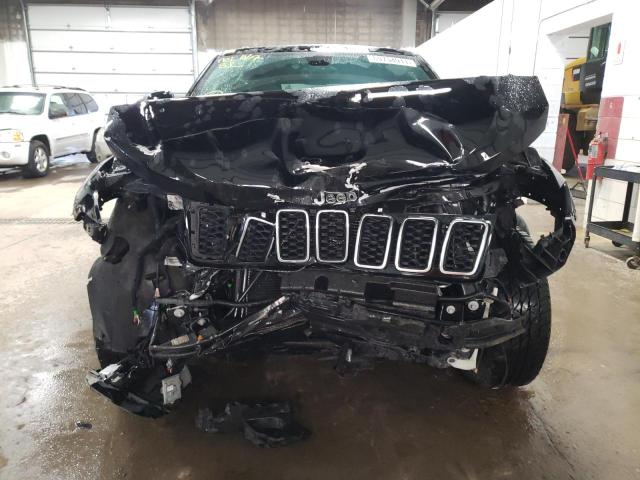 2017 JEEP GR CH LIM 1C4RJFBG9HC811677