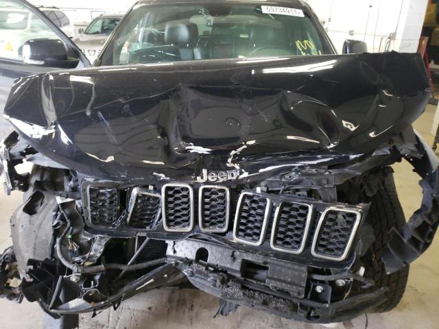 2017 JEEP GR CH LIM 1C4RJFBG9HC811677