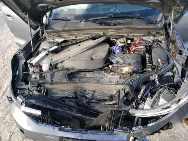 2019 VOLVO XC40 T5 MO YV4162UK5K2139085