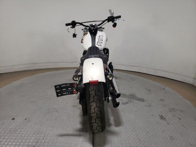 2019 HARLEY-DAVIDSON FLSL 1HD1YDJ24KB071003