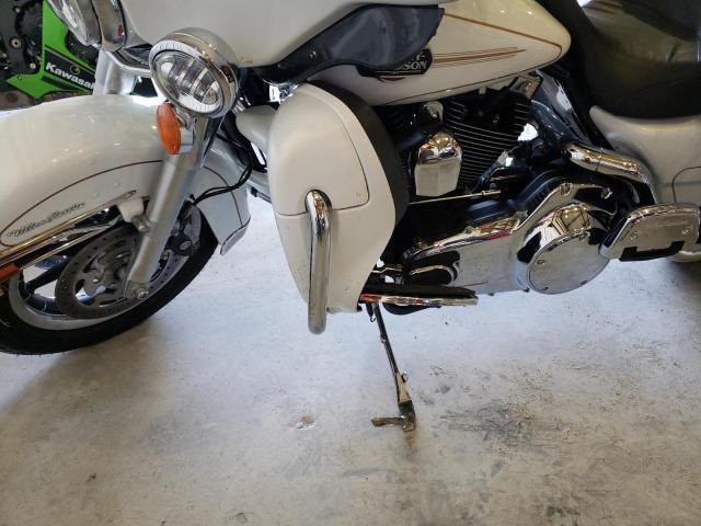 2008 HARLEY-DAVIDSON FLHTCUI 1HD1FC4188Y705728