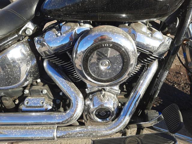 2020 HARLEY-DAVIDSON FLHC 1HD1YAJ23LB029079