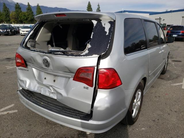 2010 VOLKSWAGEN ROUTAN SE 2V4RW3D17AR424086