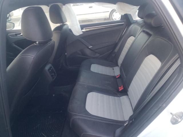 2018 VOLKSWAGEN PASSAT GT 1VWJM7A33JC035588