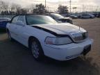 2009 LINCOLN  TOWN CAR