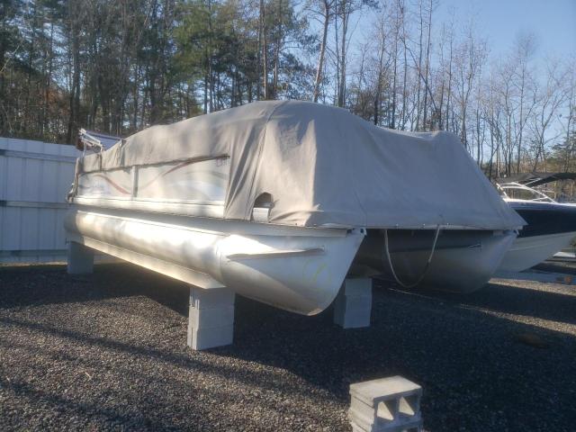 Salvage boats for sale at Fredericksburg, VA auction: 2008 Sweetwater Pontoon
