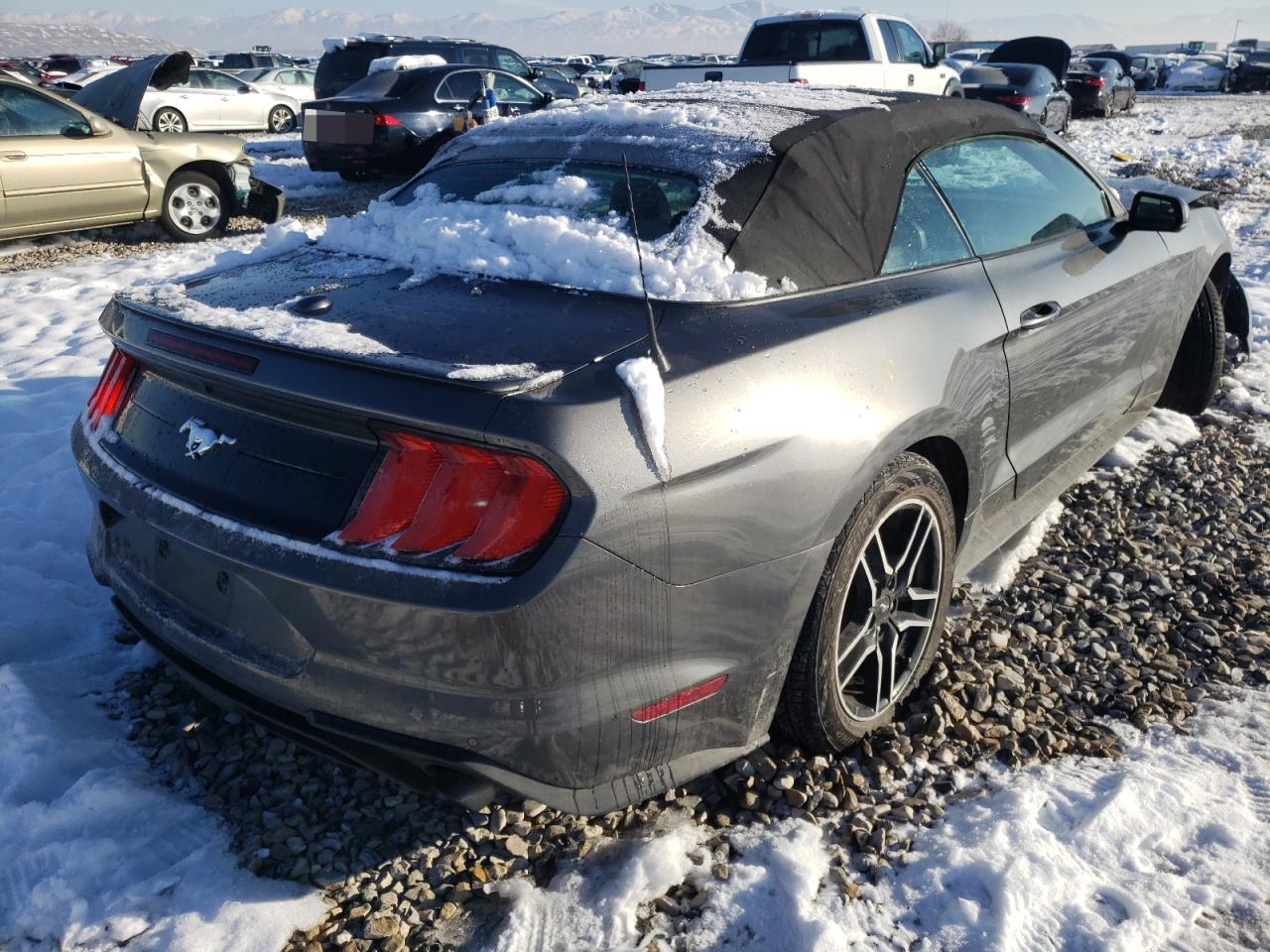 1FATP8UH7J5110898 2018 Ford Mustang