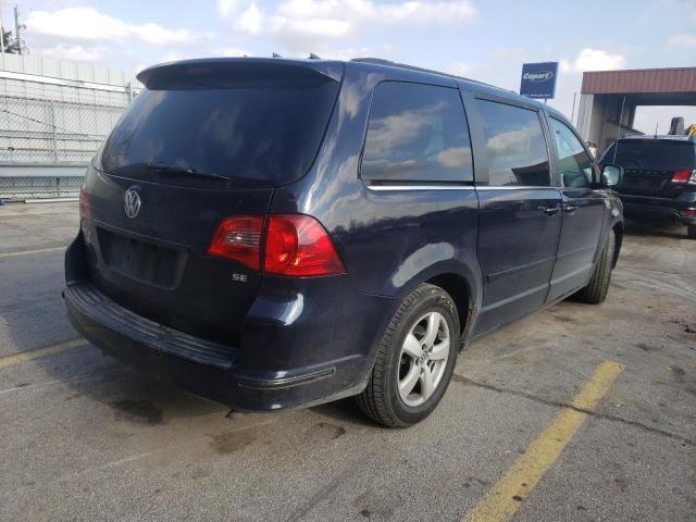 2011 VOLKSWAGEN ROUTAN SE 2V4RW3DG4BR716946