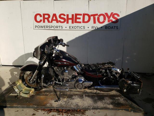 2011 HARLEY-DAVIDSON FLHXSE2 1HD1PZ812BB953588