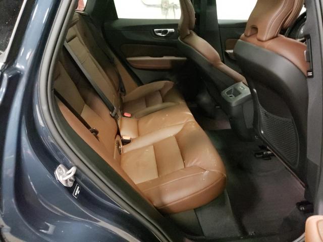 2022 VOLVO XC60 B5 MO YV4L12RK3N1954492