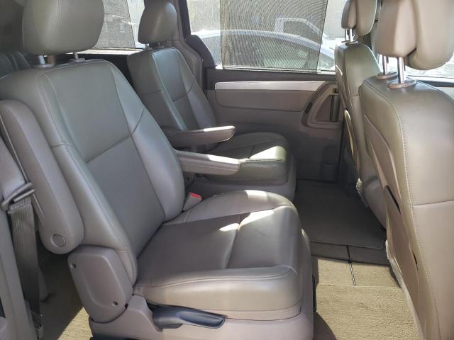 2011 VOLKSWAGEN ROUTAN SE 2V4RW3DG7BR695610