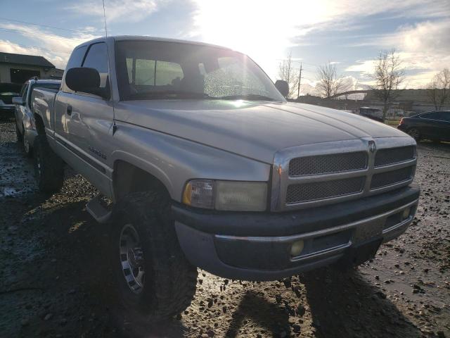 Salvage cars for sale from Copart Eugene, OR: 2001 Dodge RAM 2500