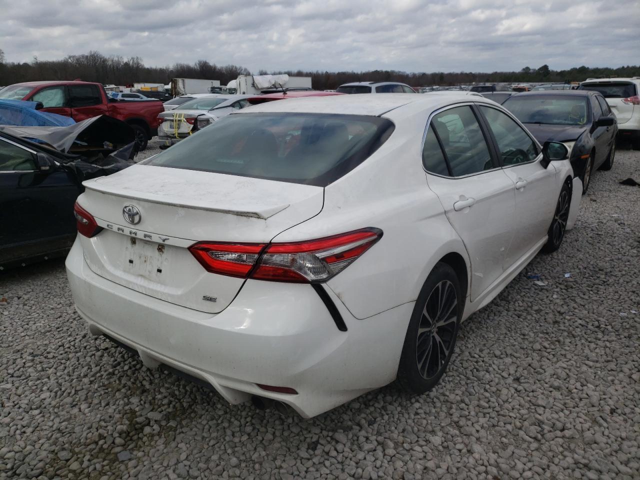 2018 Toyota Camry L VIN: 4T1B11HK1JU066077 Lot: 69635281