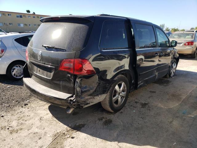 2011 VOLKSWAGEN ROUTAN SE 2V4RW3DG7BR695610
