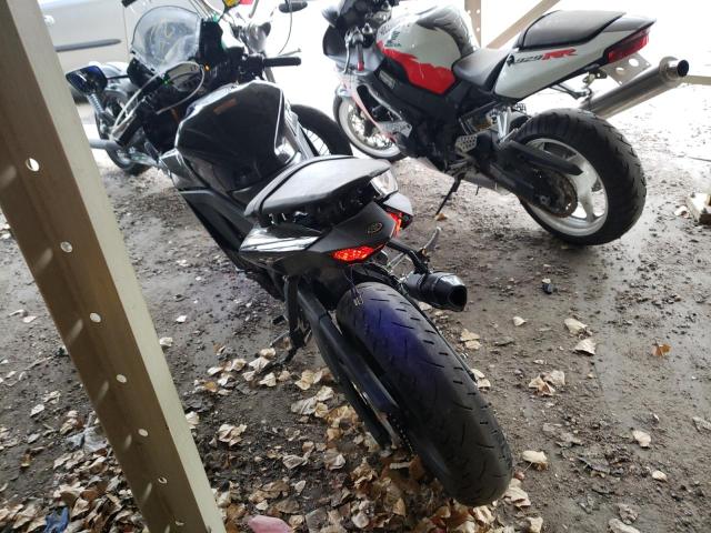 2021 YAMAHA YZFR3 A MH3RH18Y5MK005108