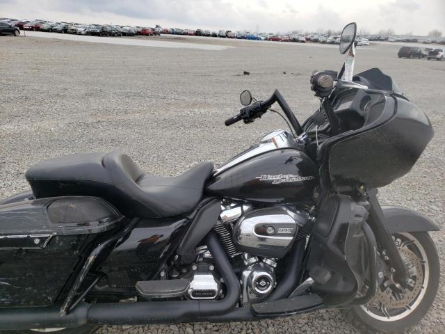 2017 HARLEY-DAVIDSON FLTRU 1HD1KGD17HB632194